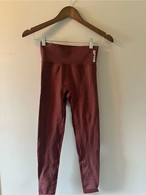 DFYNE Dynamic Leggings in Deep Burgundy
